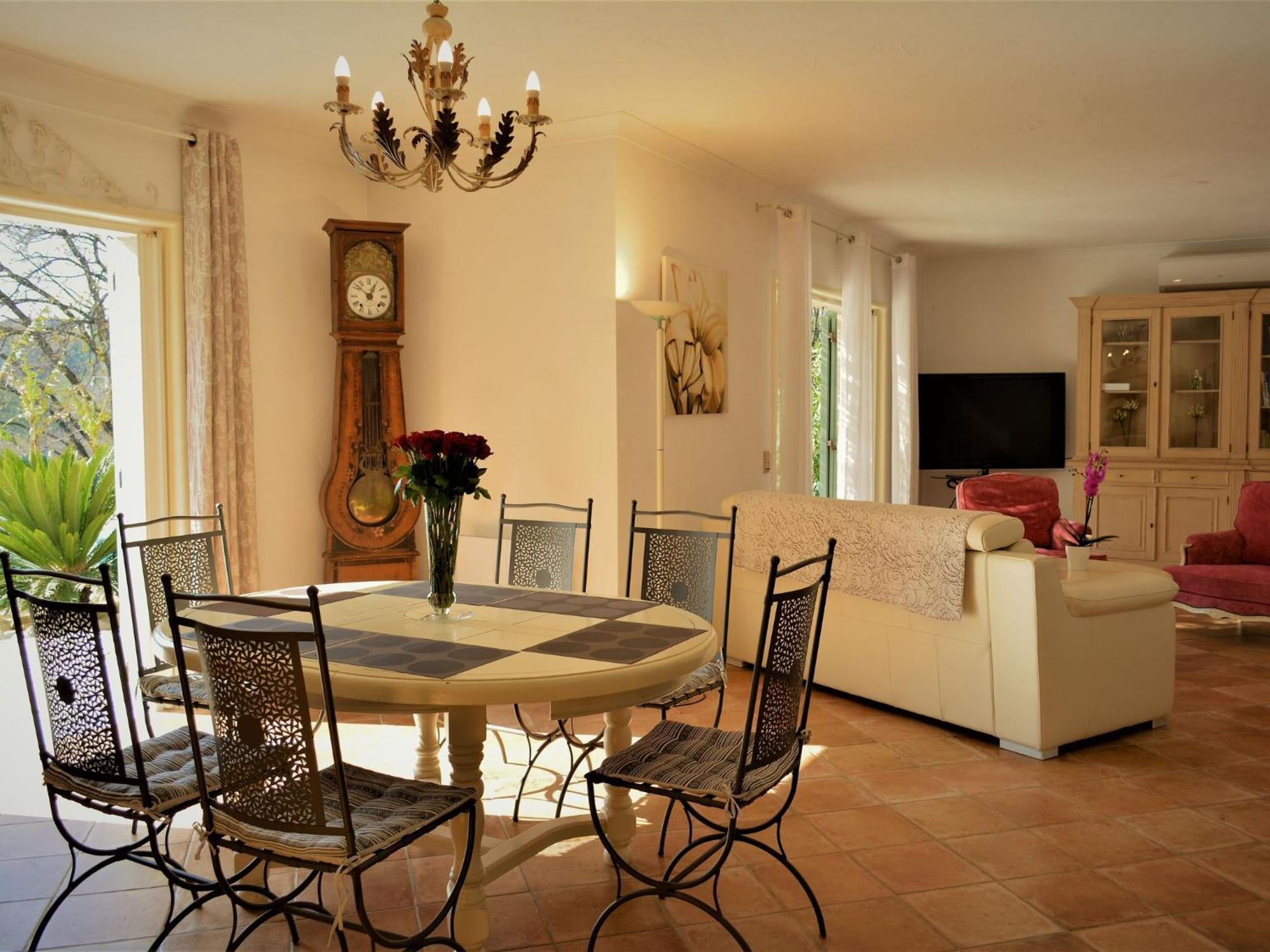 Peaceful Villa In Saint Paul De Vence With Pool 外观 照片