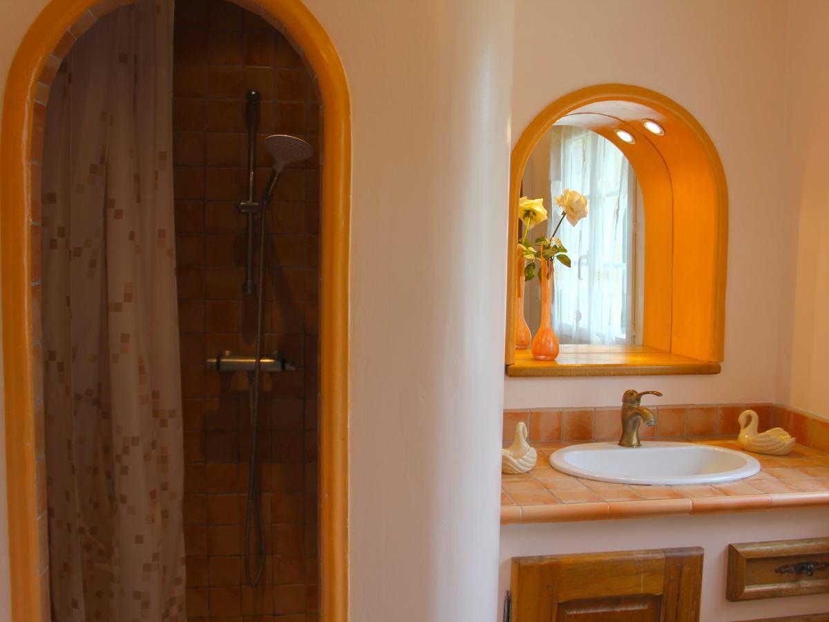 Peaceful Villa In Saint Paul De Vence With Pool 外观 照片